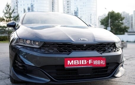 KIA K5, 2020 год, 2 750 000 рублей, 25 фотография