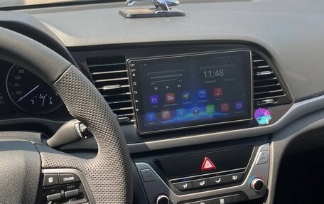 Hyundai Elantra VI рестайлинг, 2018 год, 1 800 000 рублей, 12 фотография