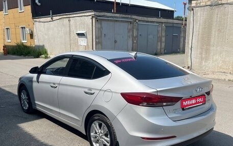 Hyundai Elantra VI рестайлинг, 2018 год, 1 800 000 рублей, 4 фотография