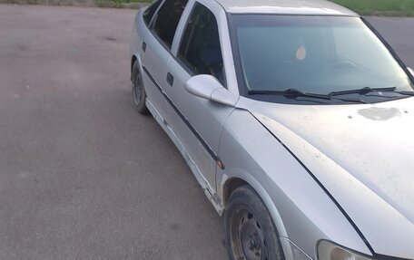 Opel Vectra B рестайлинг, 2001 год, 100 000 рублей, 3 фотография