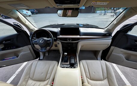 Lexus LX III, 2017 год, 8 600 000 рублей, 27 фотография