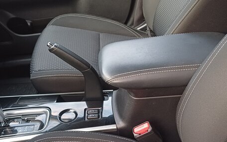 Mitsubishi Outlander III рестайлинг 3, 2021 год, 2 600 000 рублей, 7 фотография