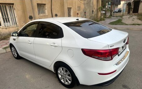KIA Rio III рестайлинг, 2016 год, 920 000 рублей, 5 фотография