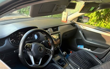 Skoda Octavia, 2014 год, 1 350 000 рублей, 2 фотография