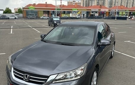 Honda Accord IX рестайлинг, 2013 год, 1 950 000 рублей, 3 фотография