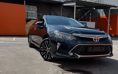 Toyota Camry, 2018 год, 2 500 000 рублей, 2 фотография