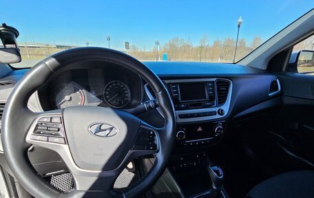 Hyundai Solaris II рестайлинг, 2018 год, 1 320 000 рублей, 5 фотография