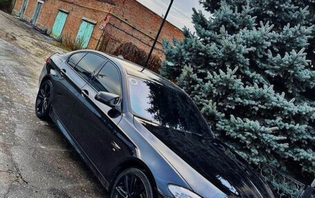 BMW 5 серия, 2012 год, 2 500 000 рублей, 4 фотография