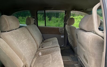 Nissan Liberty, 2001 год, 290 000 рублей, 17 фотография