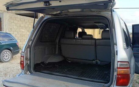 Toyota Land Cruiser 100 рестайлинг 2, 2000 год, 1 380 000 рублей, 9 фотография