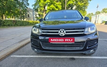 Volkswagen Touareg III, 2012 год, 2 200 000 рублей, 2 фотография