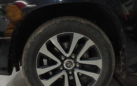 Toyota Land Cruiser 200, 2019 год, 7 700 000 рублей, 12 фотография