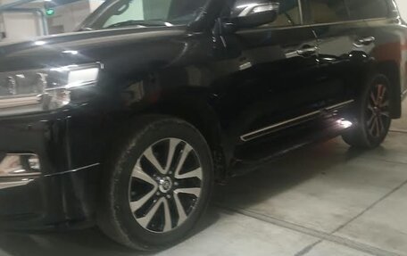 Toyota Land Cruiser 200, 2019 год, 7 700 000 рублей, 15 фотография