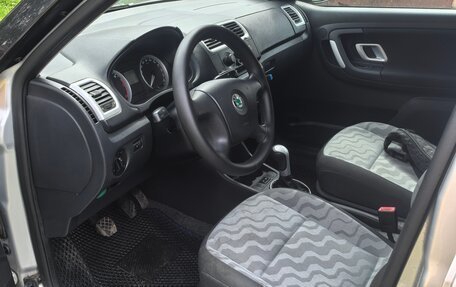 Skoda Fabia II, 2008 год, 650 000 рублей, 14 фотография