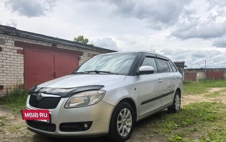 Skoda Fabia II, 2008 год, 650 000 рублей, 3 фотография