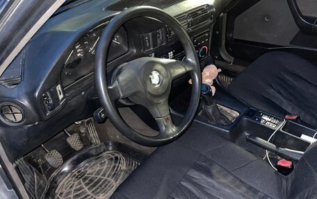BMW 5 серия, 1991 год, 350 000 рублей, 16 фотография