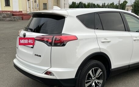 Toyota RAV4, 2016 год, 2 450 000 рублей, 10 фотография