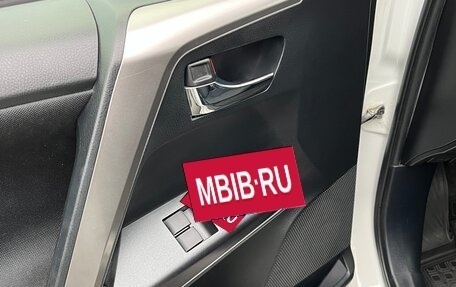 Toyota RAV4, 2016 год, 2 450 000 рублей, 17 фотография