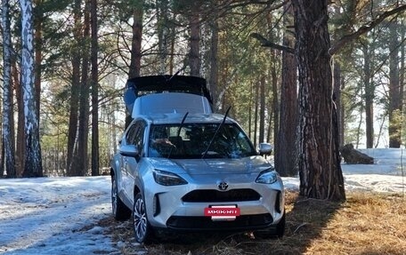 Toyota Yaris Cross, 2021 год, 2 150 000 рублей, 2 фотография