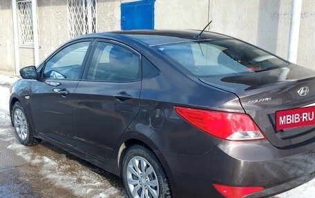 Hyundai Solaris II рестайлинг, 2015 год, 590 000 рублей, 3 фотография