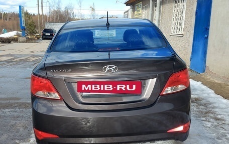 Hyundai Solaris II рестайлинг, 2015 год, 590 000 рублей, 5 фотография