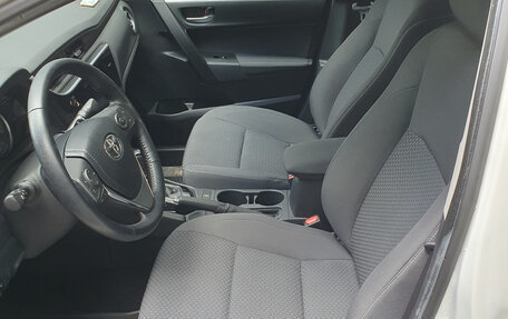 Toyota Corolla, 2017 год, 2 100 000 рублей, 13 фотография