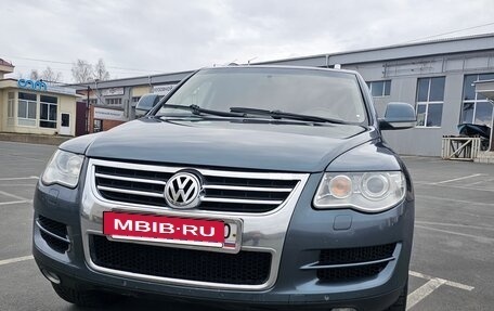 Volkswagen Touareg III, 2008 год, 1 000 000 рублей, 13 фотография
