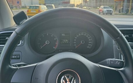 Volkswagen Polo VI (EU Market), 2015 год, 960 000 рублей, 11 фотография