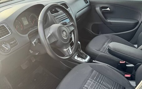 Volkswagen Polo VI (EU Market), 2015 год, 960 000 рублей, 10 фотография