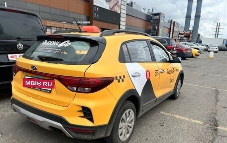 KIA Rio IV, 2021 год, 1 000 000 рублей, 4 фотография