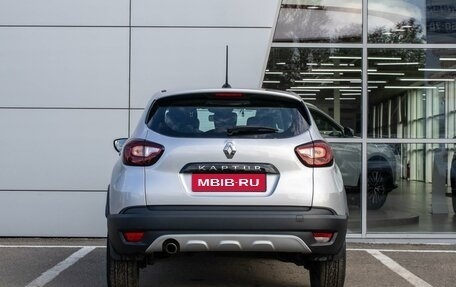Renault Kaptur I рестайлинг, 2022 год, 1 599 000 рублей, 4 фотография