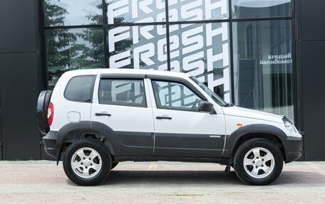 Chevrolet Niva I рестайлинг, 2017 год, 769 000 рублей, 5 фотография