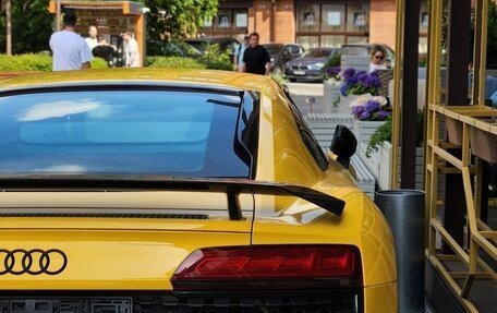 Audi R8, 2019 год, 15 500 000 рублей, 7 фотография
