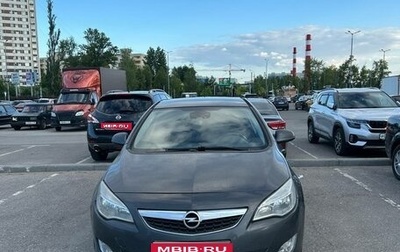 Opel Astra J, 2010 год, 700 000 рублей, 1 фотография