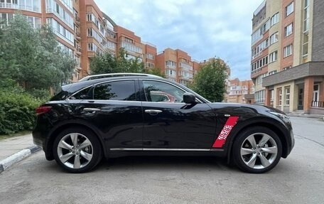 Infiniti QX70, 2013 год, 2 630 000 рублей, 20 фотография