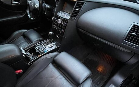 Infiniti QX70, 2013 год, 2 630 000 рублей, 22 фотография