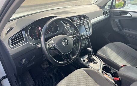 Volkswagen Tiguan II, 2018 год, 1 590 000 рублей, 8 фотография