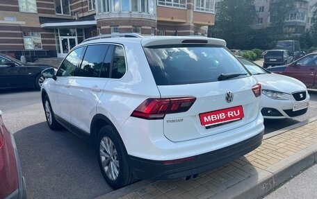 Volkswagen Tiguan II, 2018 год, 1 590 000 рублей, 6 фотография