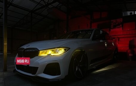 BMW 3 серия, 2019 год, 4 890 000 рублей, 21 фотография
