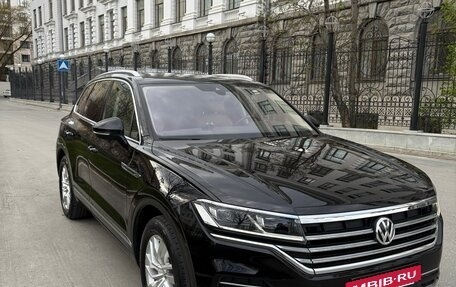 Volkswagen Touareg III, 2018 год, 4 950 000 рублей, 2 фотография