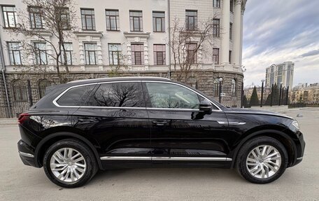 Volkswagen Touareg III, 2018 год, 4 950 000 рублей, 4 фотография