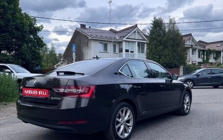 Skoda Superb III рестайлинг, 2016 год, 2 200 000 рублей, 3 фотография