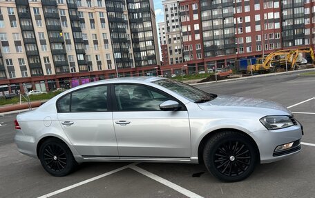 Volkswagen Passat B7, 2011 год, 970 000 рублей, 2 фотография