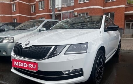 Skoda Octavia, 2018 год, 1 999 900 рублей, 2 фотография