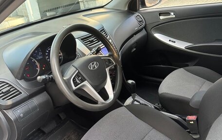 Hyundai Solaris II рестайлинг, 2014 год, 777 777 рублей, 12 фотография