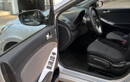 Hyundai Solaris II рестайлинг, 2014 год, 777 777 рублей, 11 фотография