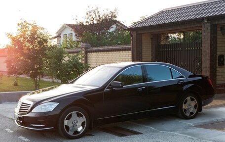 Mercedes-Benz S-Класс, 2010 год, 2 190 000 рублей, 4 фотография