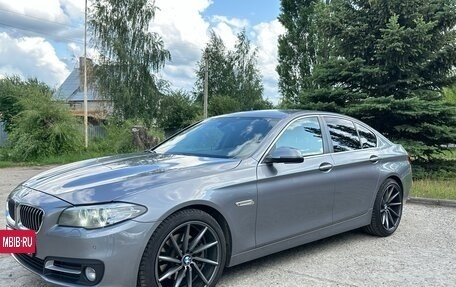 BMW 5 серия, 2015 год, 2 400 000 рублей, 3 фотография