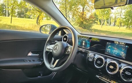 Mercedes-Benz CLA, 2020 год, 1 900 000 рублей, 9 фотография
