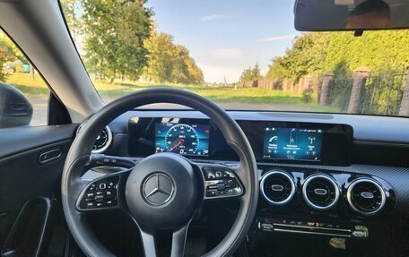 Mercedes-Benz CLA, 2020 год, 1 900 000 рублей, 7 фотография